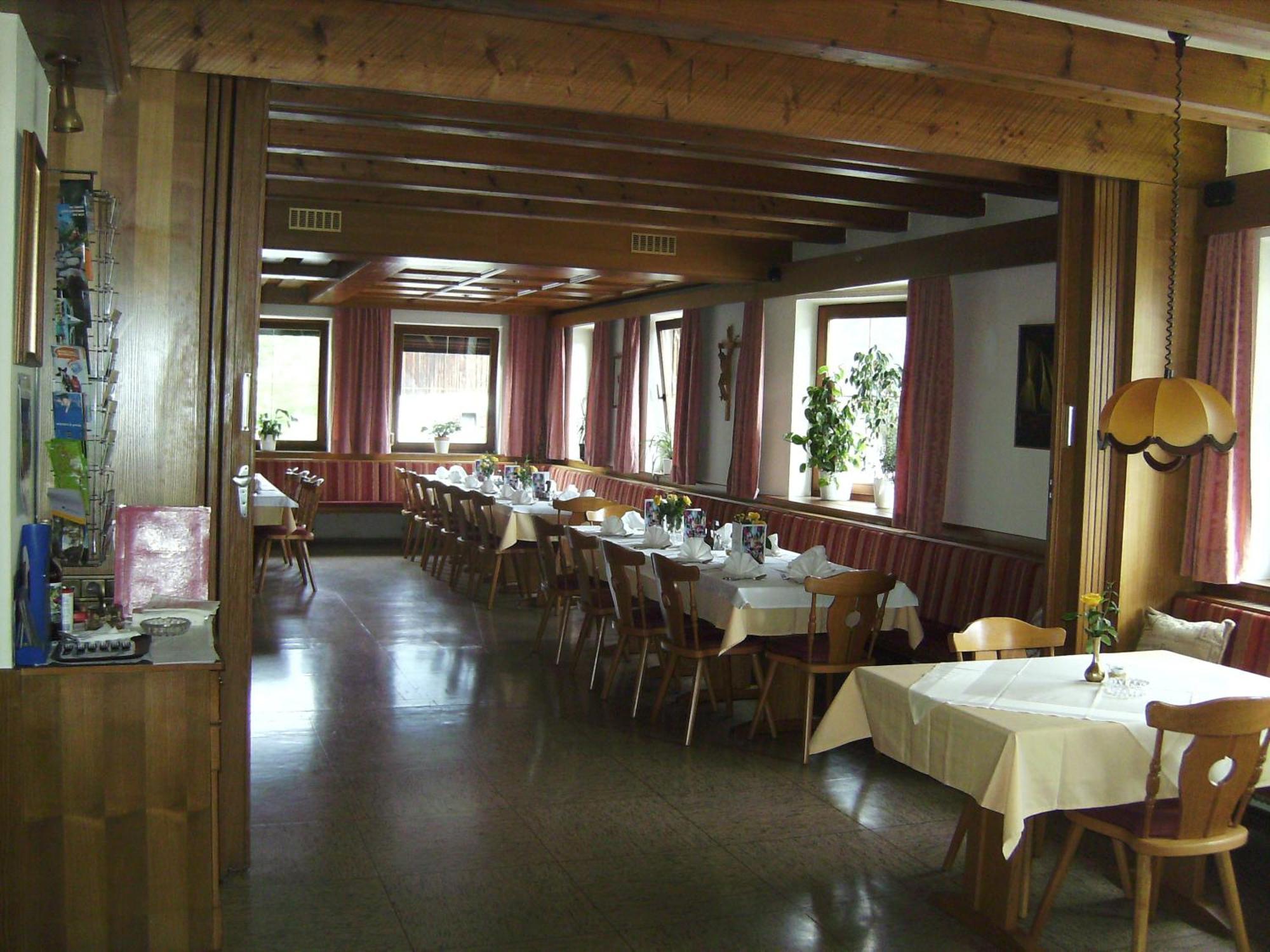 Gasthof Alpenrose 3*